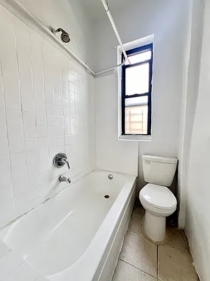 Rented by Pear NYC LLC | media 9