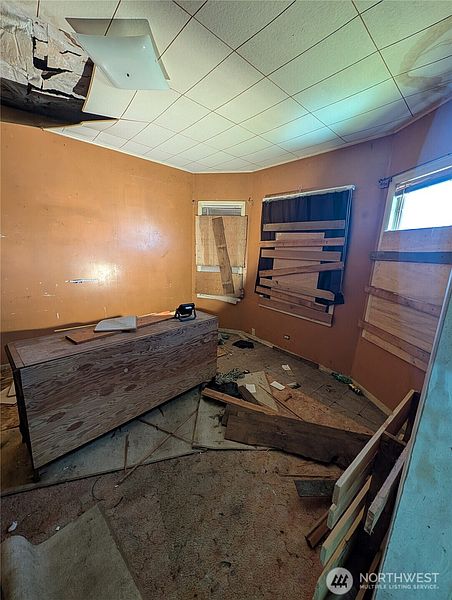 4th image of 603 6th Street