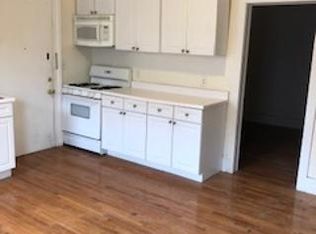 32 Greenwich Ave, Greenwich, CT 06830