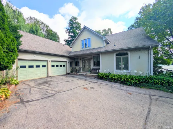 6567 Softshell Dr, Grass Lake, MI 49240