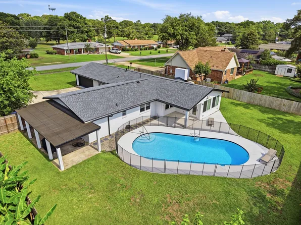 618 Country Club Ave, Fort Walton Beach, FL 32547