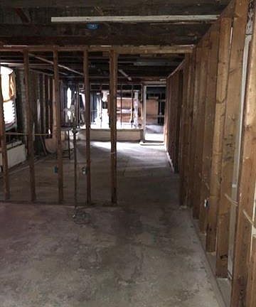 4th image of 4303 S Roman St