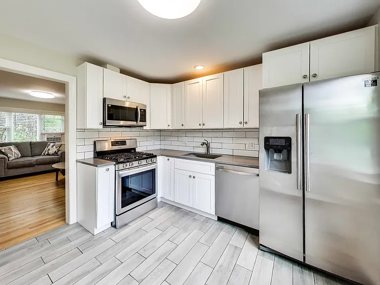 6407 N Normandy Ave #2N — Photo 7