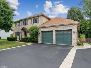 784 Wortham Dr, Mundelein, IL 60060