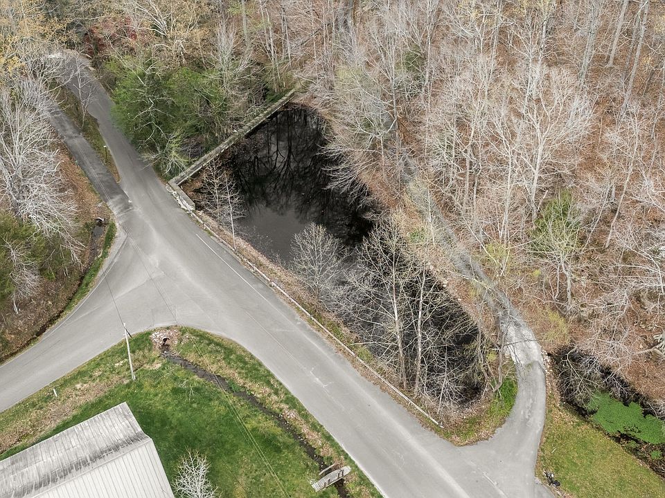 67th image of 1195 Shipman Creek Rd