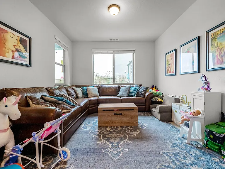 4411 S Ernest St — Photo 12