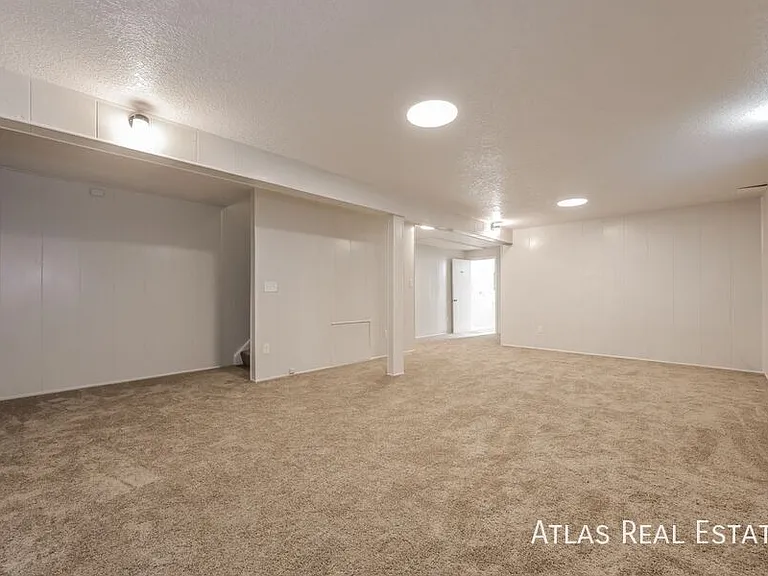 498 W Powers Ave #101 — Photo 11