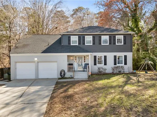 982 Lacon Dr, Newport News, VA 23608