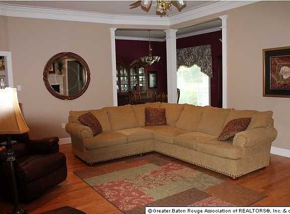 2nd image of 2047 Fairview Dr