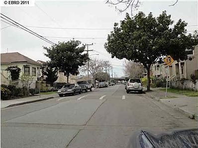 2nd image of 3232 Helen St