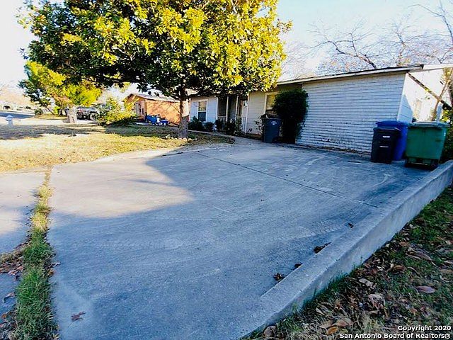 2nd image of 3634 Portsmouth Dr