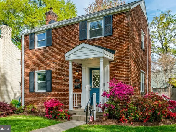 3221 6th St S, Arlington, VA 22204