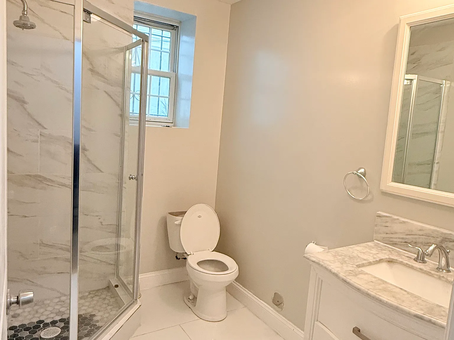 2 bed, 1700 sqft, $2,400 — Photo 3