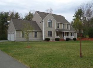 58 Windsor Dr, Auburn, NH 03032
