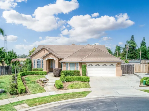 2751 Stuart Ave, Clovis, CA 93611