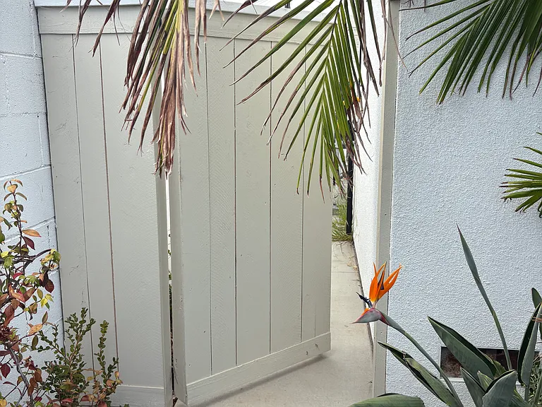 1226 Fern Ave #1 — Photo 6