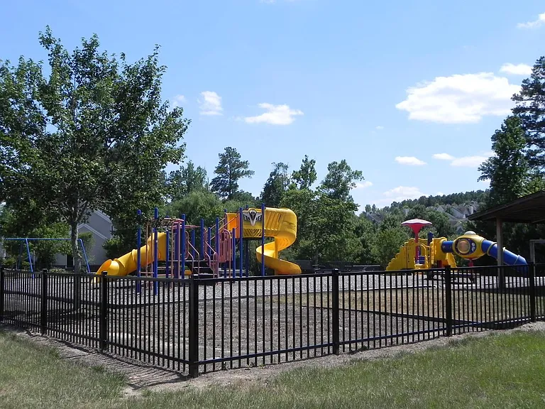 207 Cove Creek Dr — Photo 19