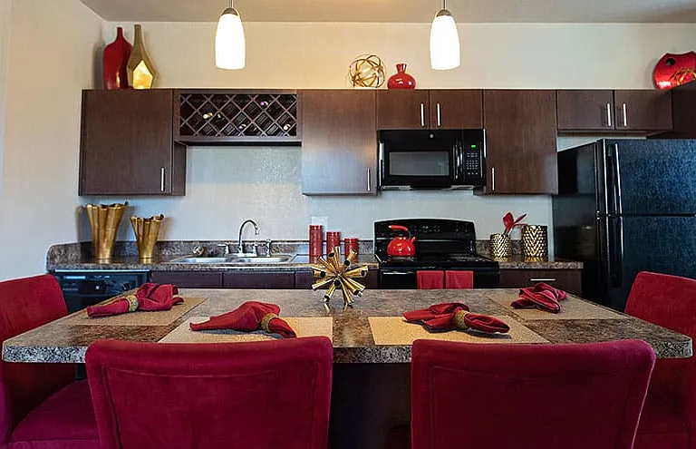 Retreat at River Chase Apartments — Photo 4