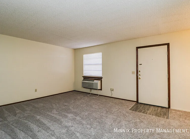 500 4th Ave #22 — Photo 18