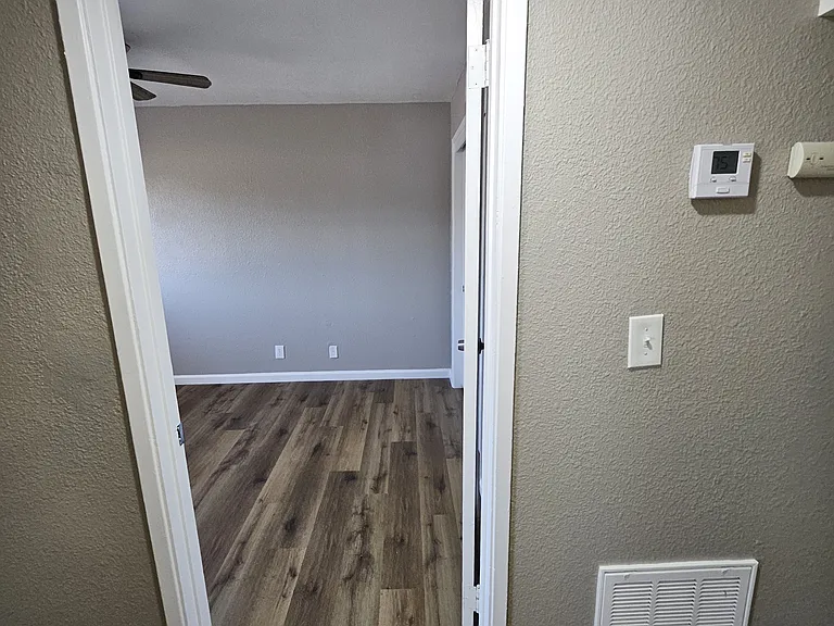 449 S Stockton Ave #7 — Photo 10