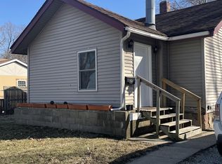 915 W Beardsley Ave, Champaign, IL