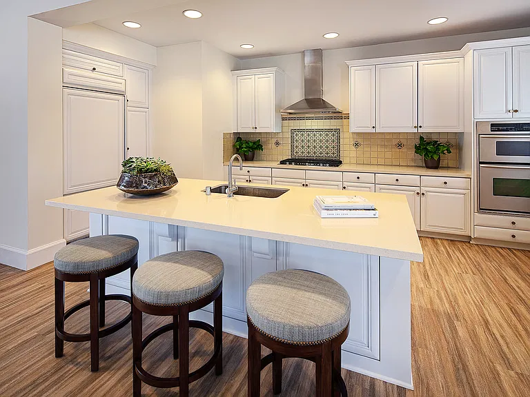 Woodbury Lane Apartment Homes — Photo 8