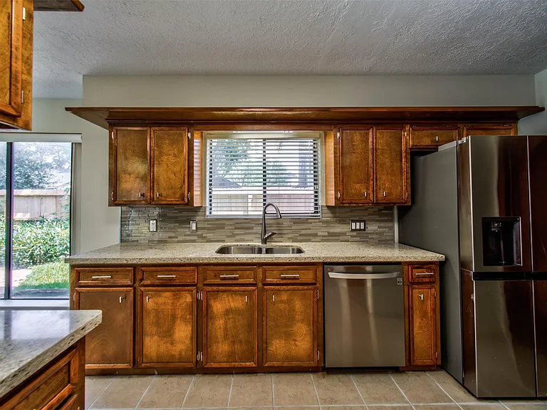 8022 La Brea Dr — Photo 20