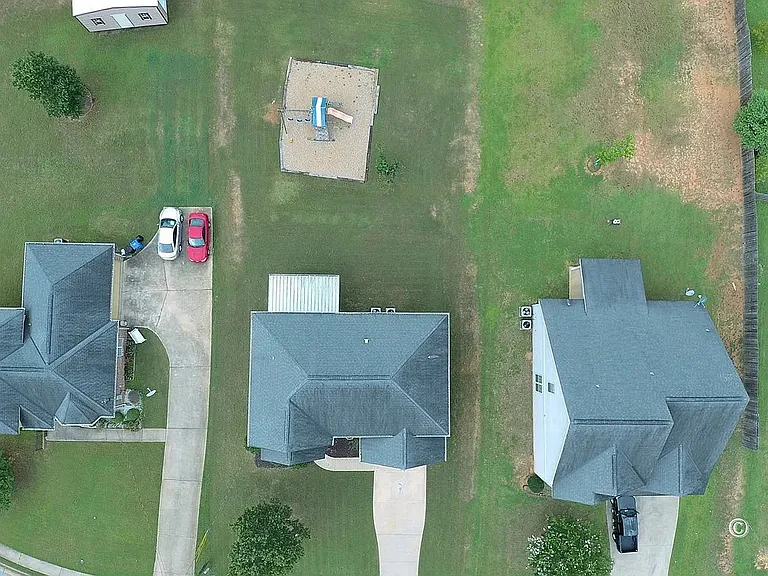4512 Village Ct — Photo 3