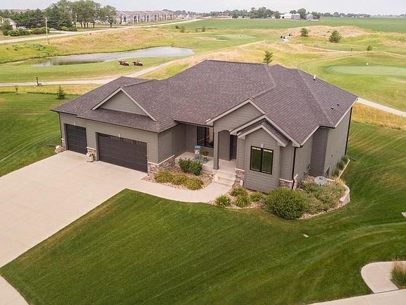 2nd image of 5115 NE Bellagio Ct