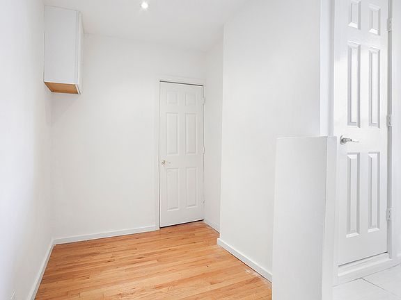 3rd image of 242 E 10th St APT 26