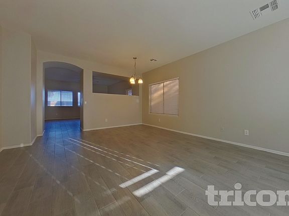 2nd image of 14 N 126th Ave