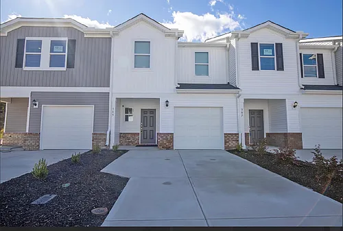 305 Hampton George Ct Photo 1