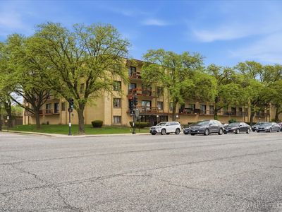 7730 Dempster St Unit 205, Morton Grove, IL, 60053