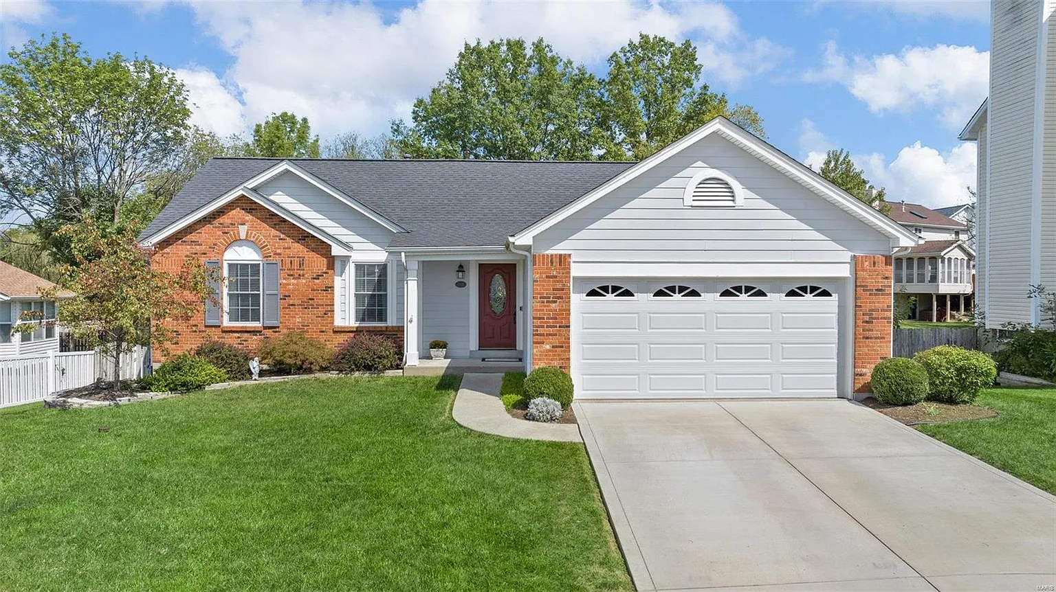 1094 Harness Dr photo 1