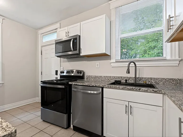 1407 W North Bend Rd — Photo 16
