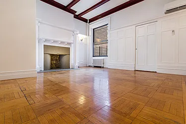 Rented by Dixon Advisory USA Inc.