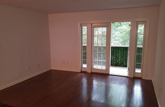 5th image of 1445 Monroe Dr NE #B1