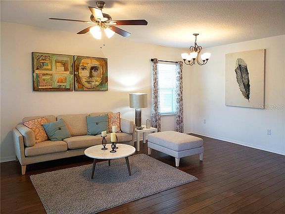 3rd image of 5944 Windsong Oak Dr