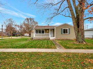 607 Parker Dr, Lombard, IL 60148