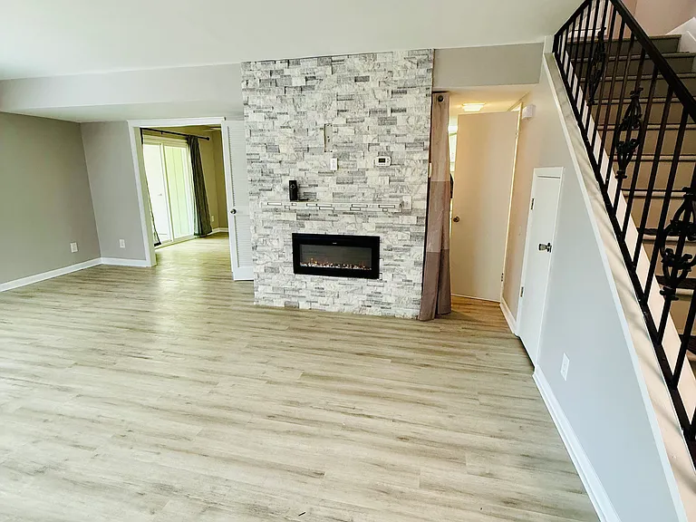 1471 Turkey Ridge Rd #B — Photo 4