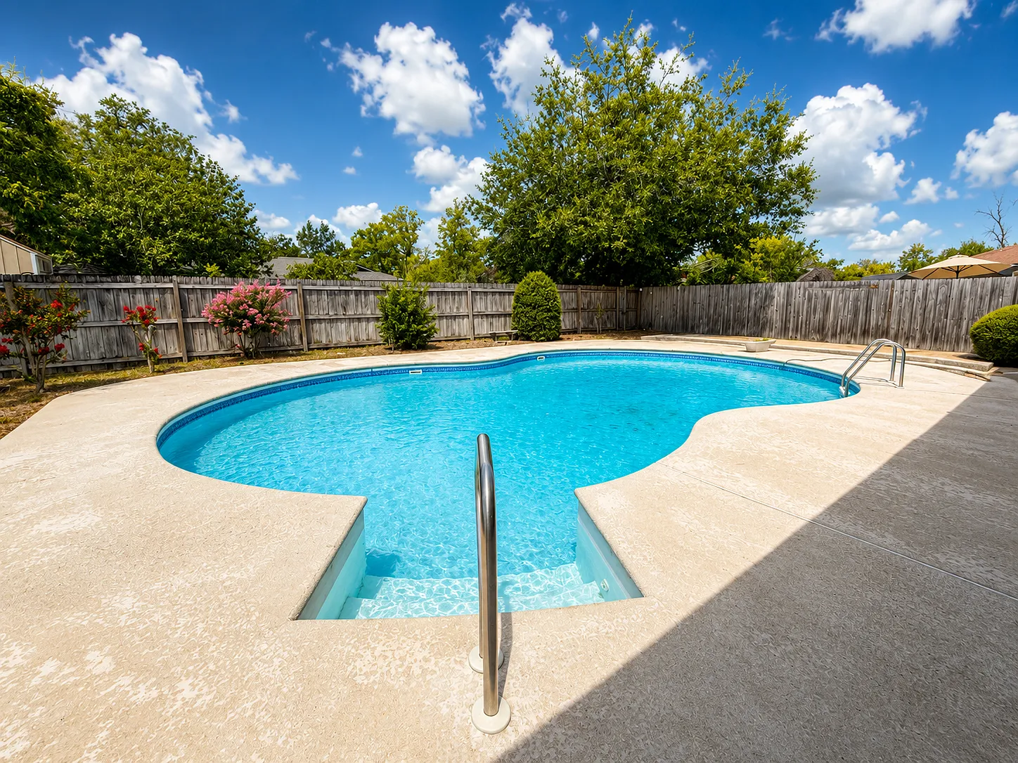 332 Dillon Dr — Photo 4