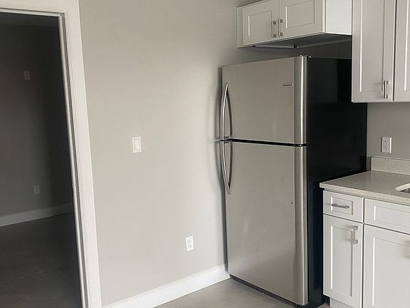 5th image of 798 Broadway Unit 1