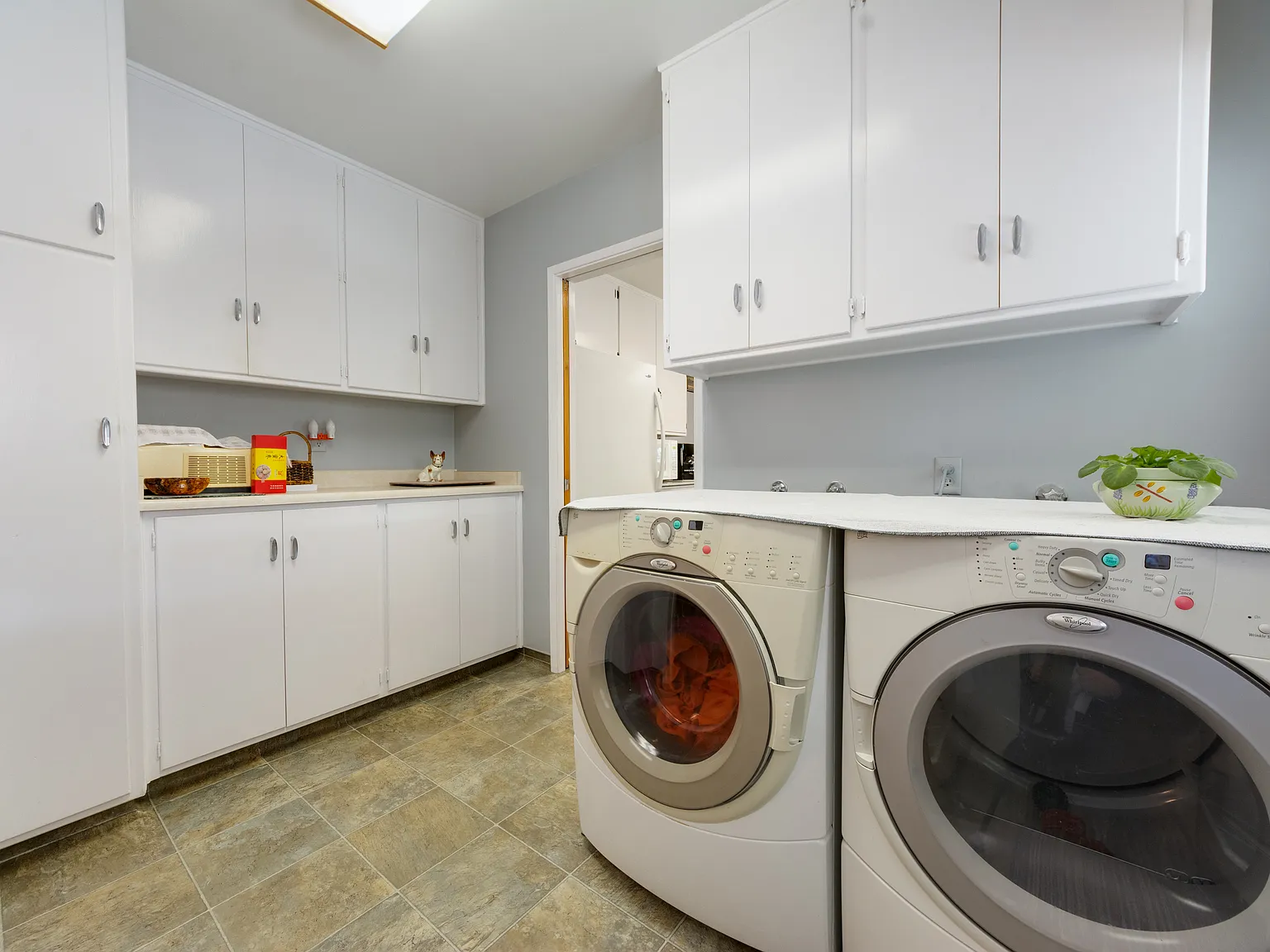 3 bed, 1756 sqft, $1,950 — Photo 4