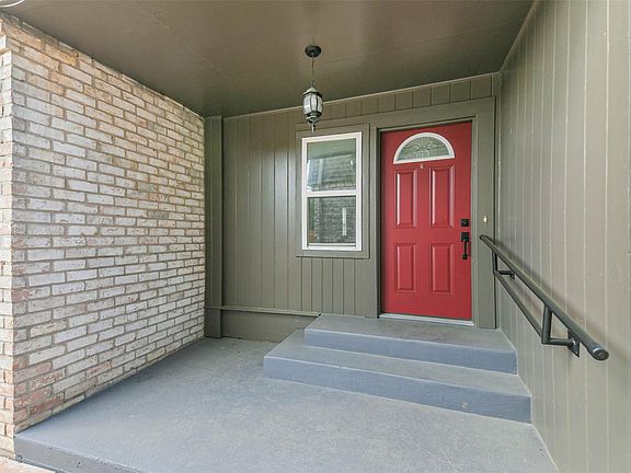 4th image of 5922 Fairdale Ln Suite C