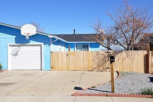 6785 Lotus St Photo 1