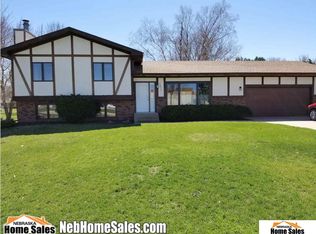 1000 Duke Dr, York, NE 68467