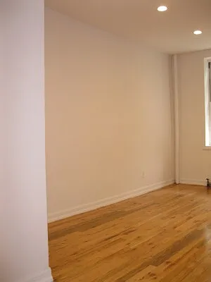 Rented by Tower Brokerage | media 4