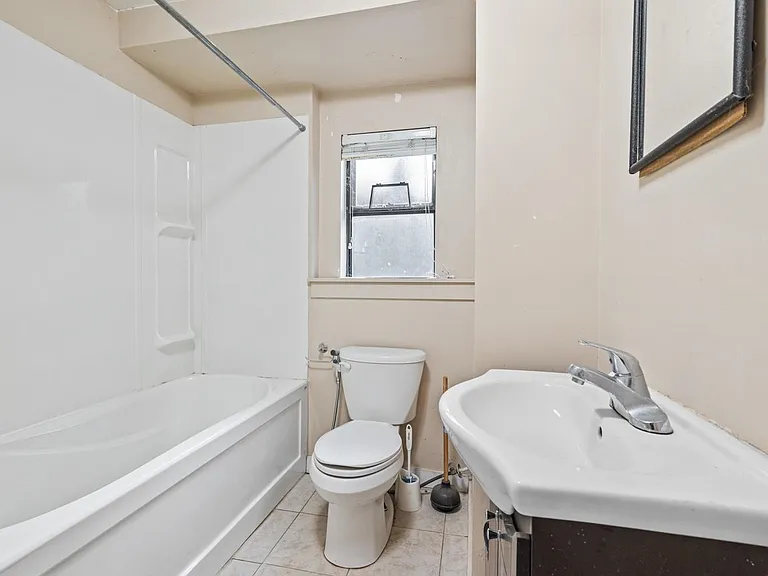 547 E 12th Ave #LOWER LEVEL — Photo 17
