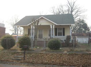 1104 Saint Charles St, Dalton, GA 30720