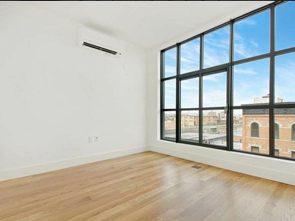 3rd image of 1040 Dean St #515A